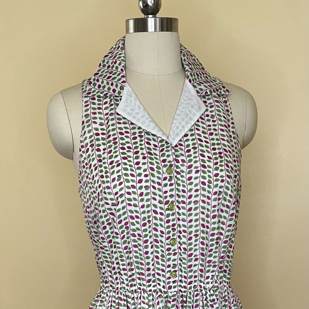 womans sleeveless waist dress
